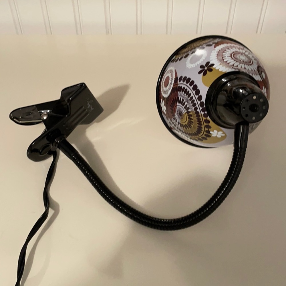 VERA BRADLEY Clip on gooseneck lamp.
